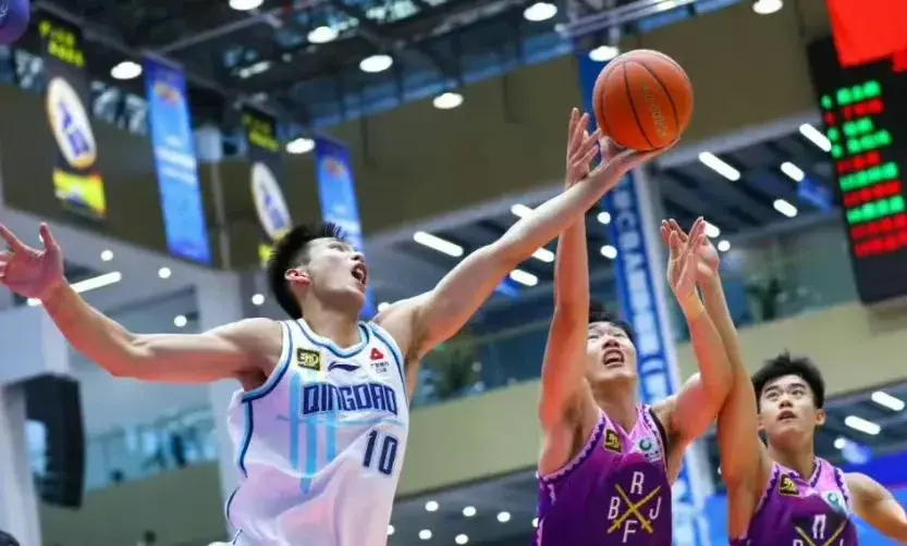 头号创作者, 俱乐部还依, 导致了北控