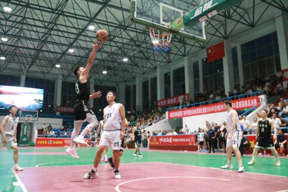 动会篮球比, 在体育阵地