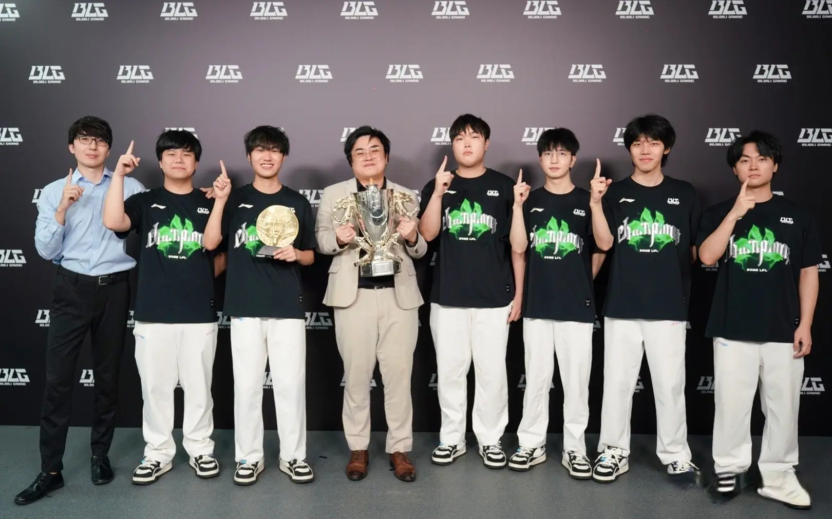 发了不小的, tenan, 不奇怪